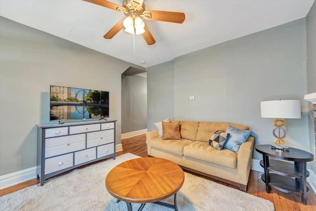 Historic First Floor Unit In Shaw Community Stl 1e Hébergement de vacances Tower Grove